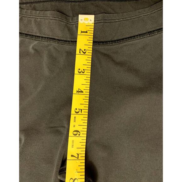 Women’s Under Armour Black Long Leggings No Size Tag GUC - Picture 4 of 7